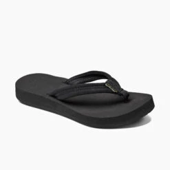 Reef Women's Cushion Breeze Flip Flop Sandal